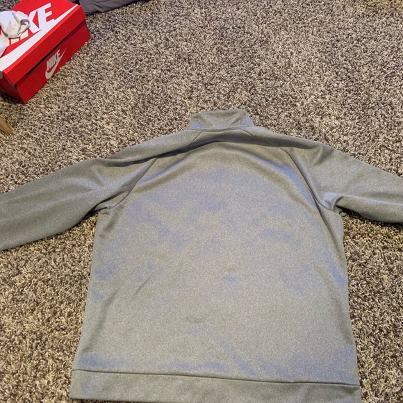 Nike 1/4 zip up sweater - Picture 3 of 4